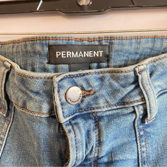 Classic Blue Straight Leg Jeans with Relaxed Fit - Picture 3 of 5